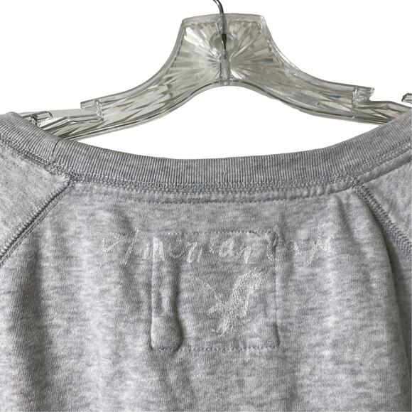 American Eagle Gray Cropped Long Sleeve Sweatshirt Size S‎  (2466) - Picture 3 of 5